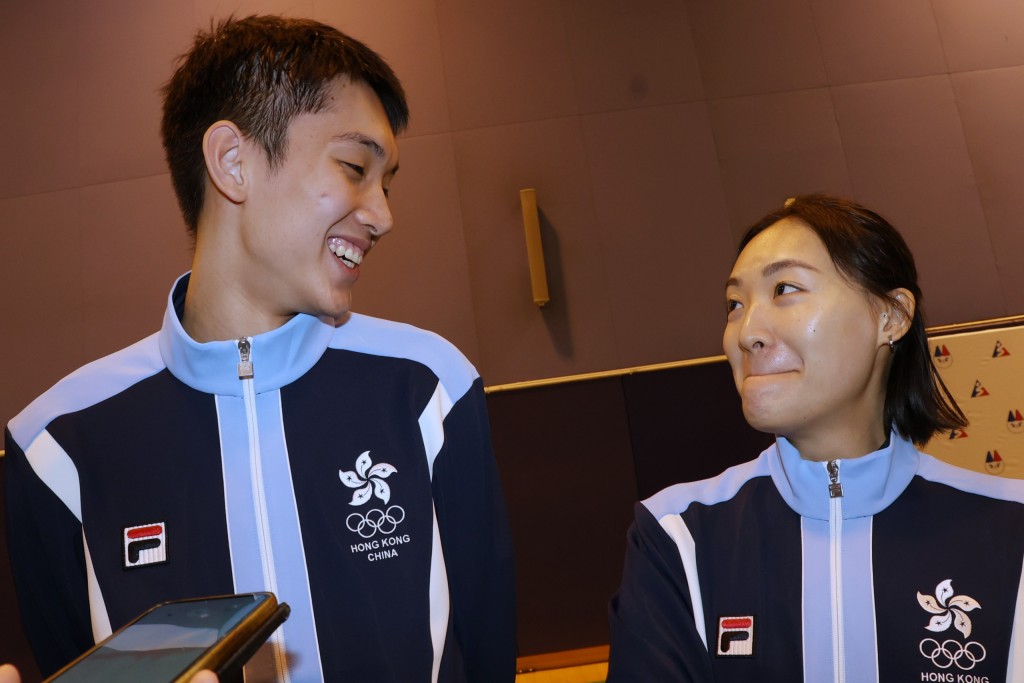 亞運「五朝元老」謝影雪將夥拍年僅17歲的張世成(左)戰愛知名古屋亞運會的混雙比賽。徐嘉華攝 亞運「五朝元老」謝影雪將夥拍年僅17歲的張世成(左)戰愛知名古屋亞運會的混雙比賽。徐嘉華攝