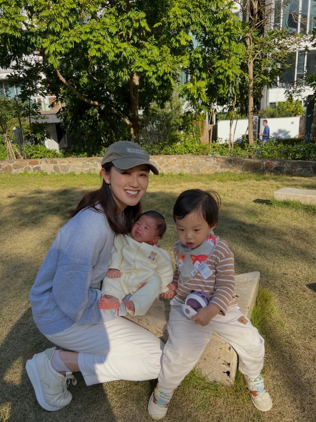 張寶兒為袁偉豪誕下兩子。