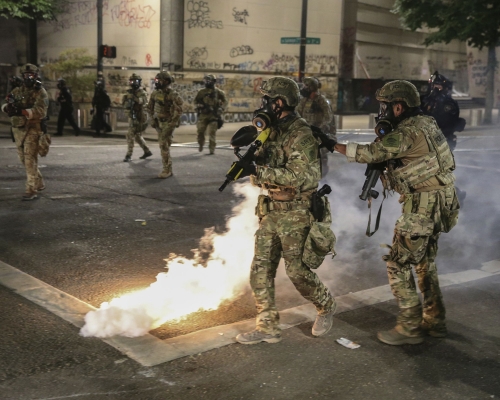 波特蘭市長斥聯邦軍隊令緊張局勢升級。 AP