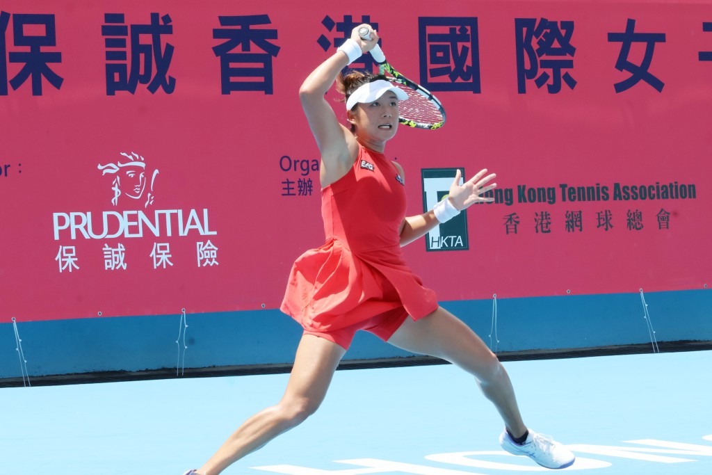張瑋桓指俄國網球選手一向較強。 本報記者攝