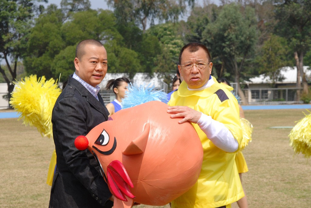 Bobby與許紹雄合拍《尖子攻略》。