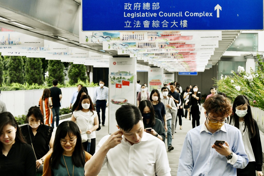 政府指,香港在「政府效率」獲評為世界第二,證明公務員本質和能力優秀。資料圖片 政府指,香港在「政府效率」獲評為世界第二,證明公務員本質和能力優秀。資料圖片