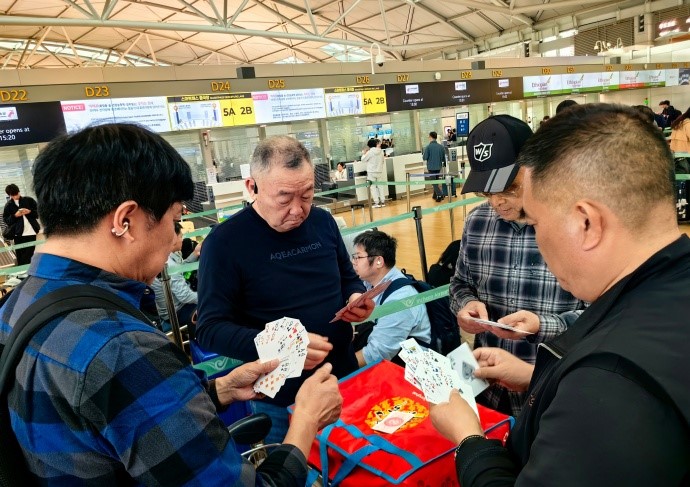仁川机场大批旅客滞留。微博 仁川机场大批旅客滞留。微博