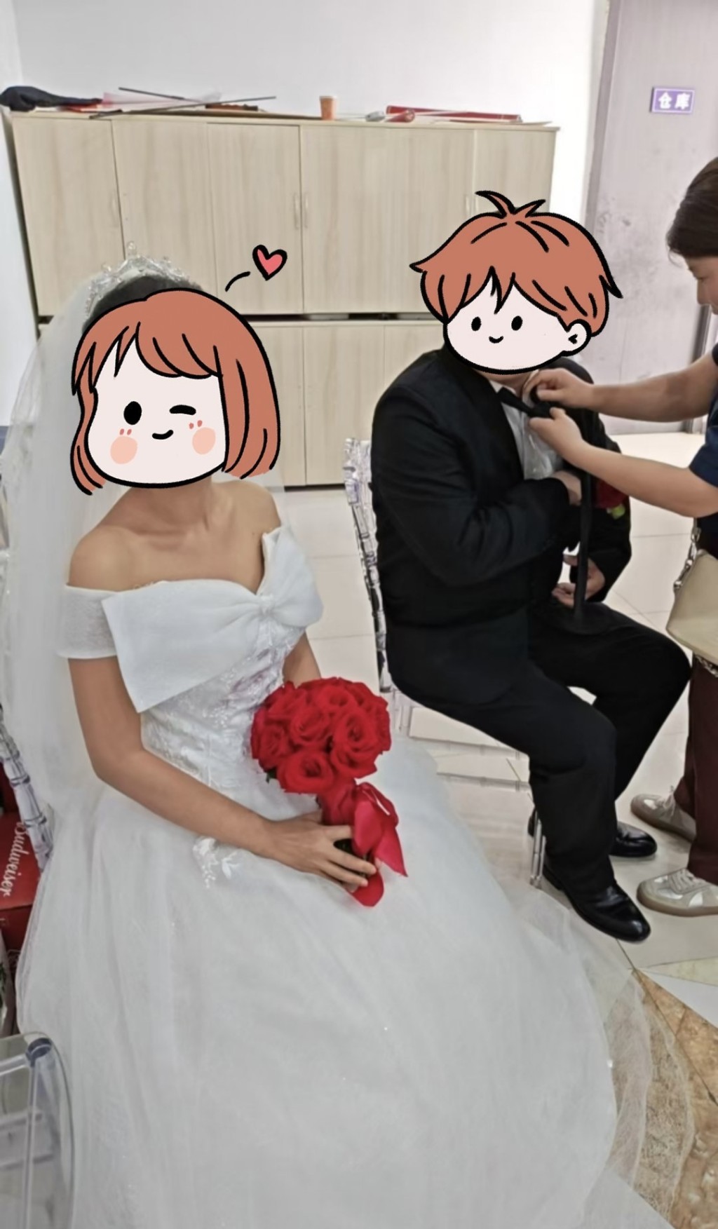 「買主」與緬甸女子舉行婚禮。微博@上官正義 「買主」與緬甸女子舉行婚禮。微博@上官正義