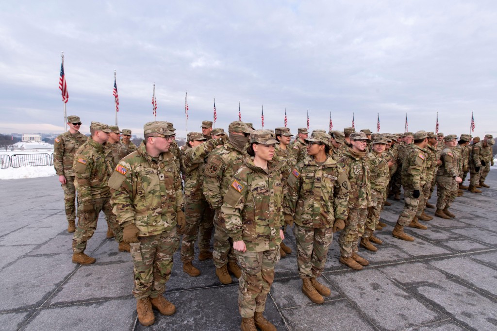 五角大楼宣布与哈佛切断所有军事训练、奖学金和证书课程的合作。美联社