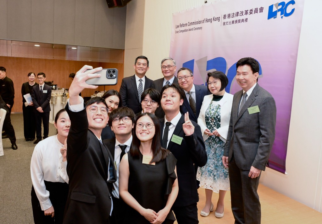 林定國指一步改革背後,都少不了一群無私奉獻、長年投入的法律專業人士。林定國fb圖片 林定國指一步改革背後,都少不了一群無私奉獻、長年投入的法律專業人士。林定國fb圖片