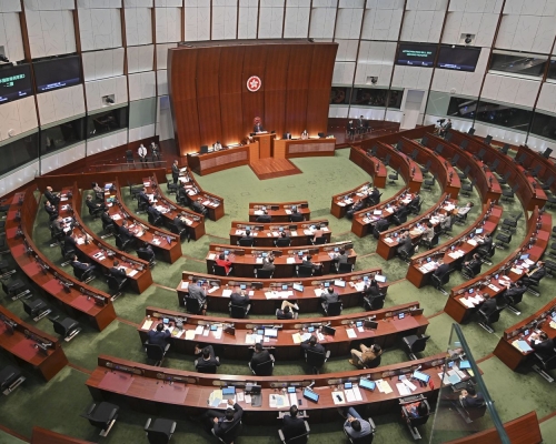 前全国人大常委范徐丽泰曾表示，立法会会加设由选委会选出的议席，但她未有透露选委会议席有多少。资料图片