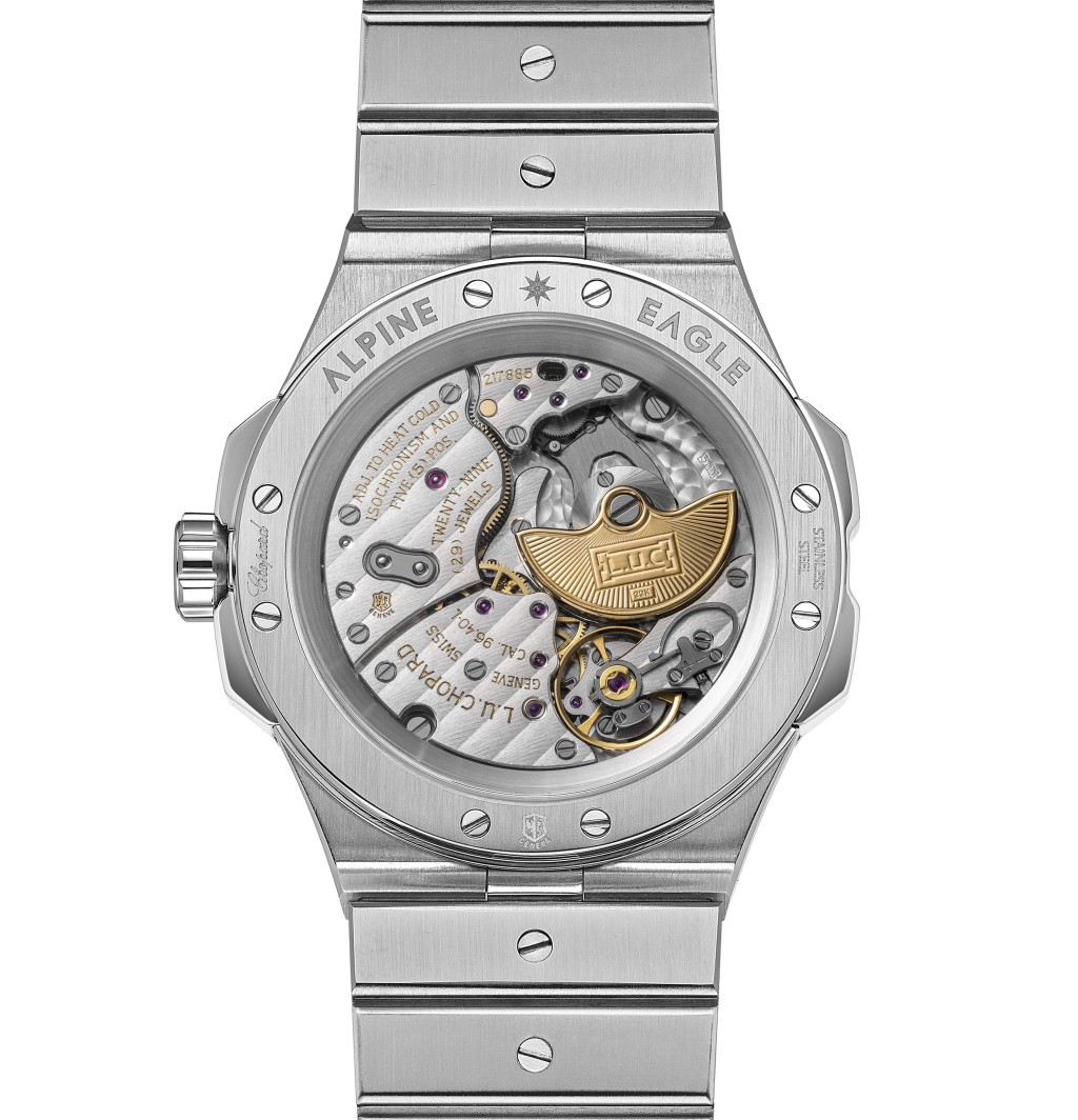 Chopard Alpine Eagle 41 XPS，機芯配備停秒功能，而其鵝頸式微調裝置，通過改變活動游絲長短，可進一步調校振頻。