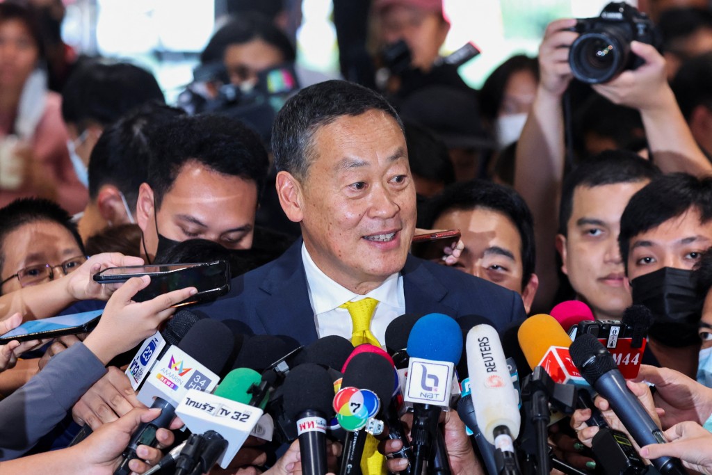 泰國新總理賽塔領導的新內閣名單，獲得泰皇批准，令長達3個多月的政治僵局宣告落幕。路透社