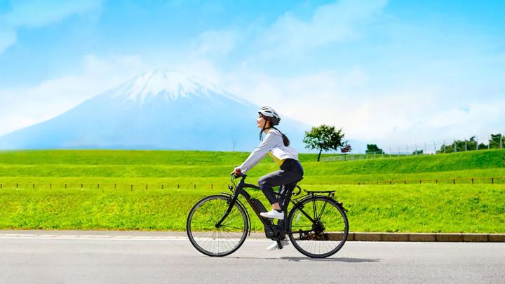 可租来单车在富士山作伴下畅游周边地区。