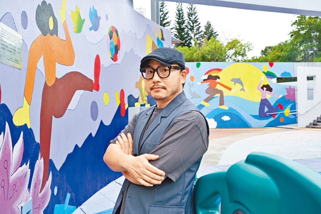 姚俊傑（Joe）與香港專業進修學校合作，在馬鞍山遊樂場完成了兩幅壁畫，他主要擔任策展及導師。