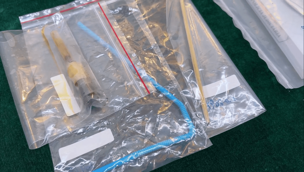 涉案懷疑吸毒工具。FB:司警教室 涉案懷疑吸毒工具。FB:司警教室