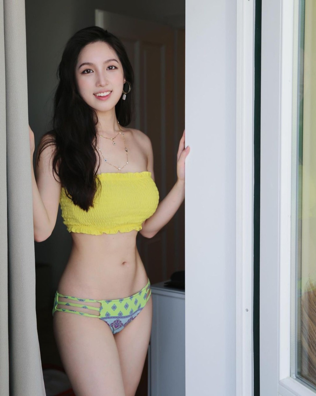 海兒身材出眾。 海兒身材出眾。