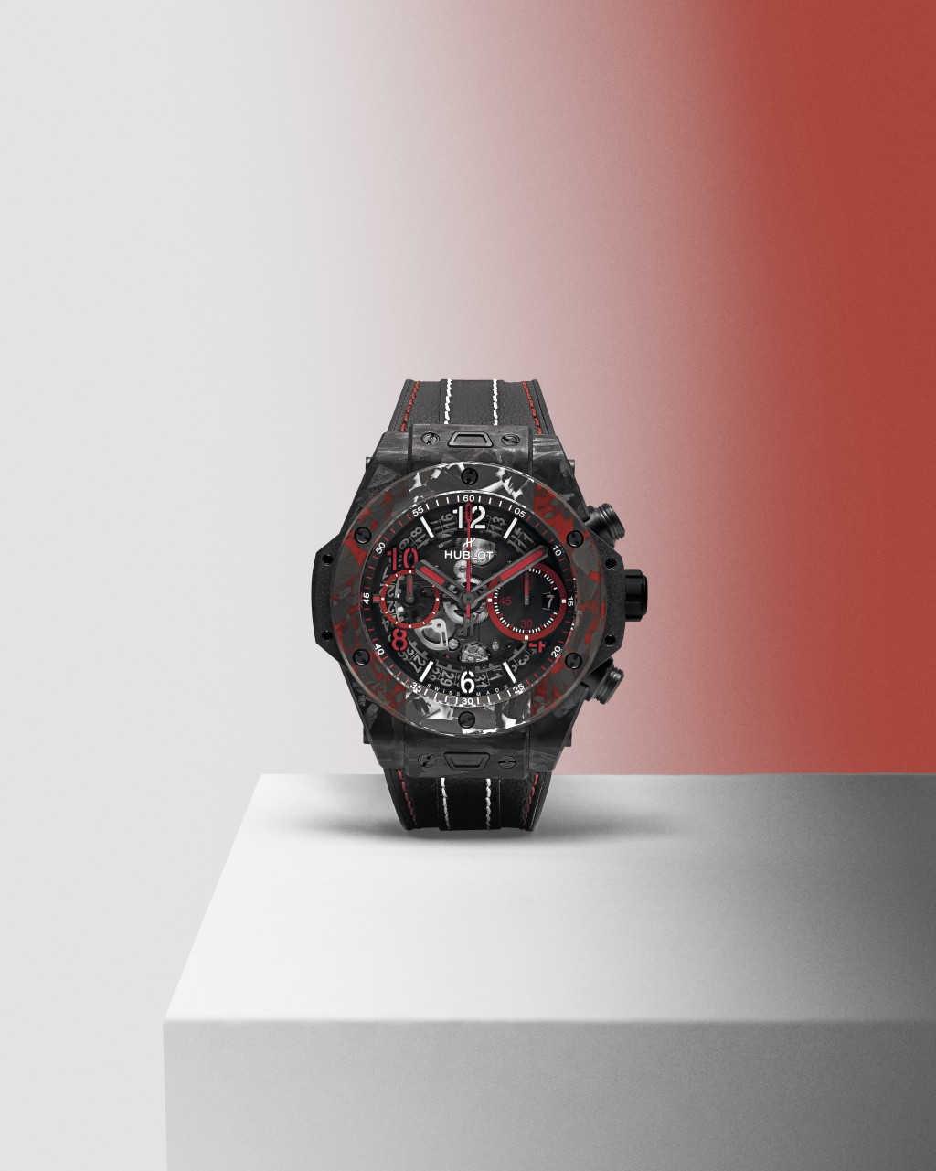 Hublot Big Bang Unico Carbon Canada，表壳：42mm碳纤维/ 机芯：HUB1280 UNICO自动/ 限量：50枚/ 售价：$224,700。