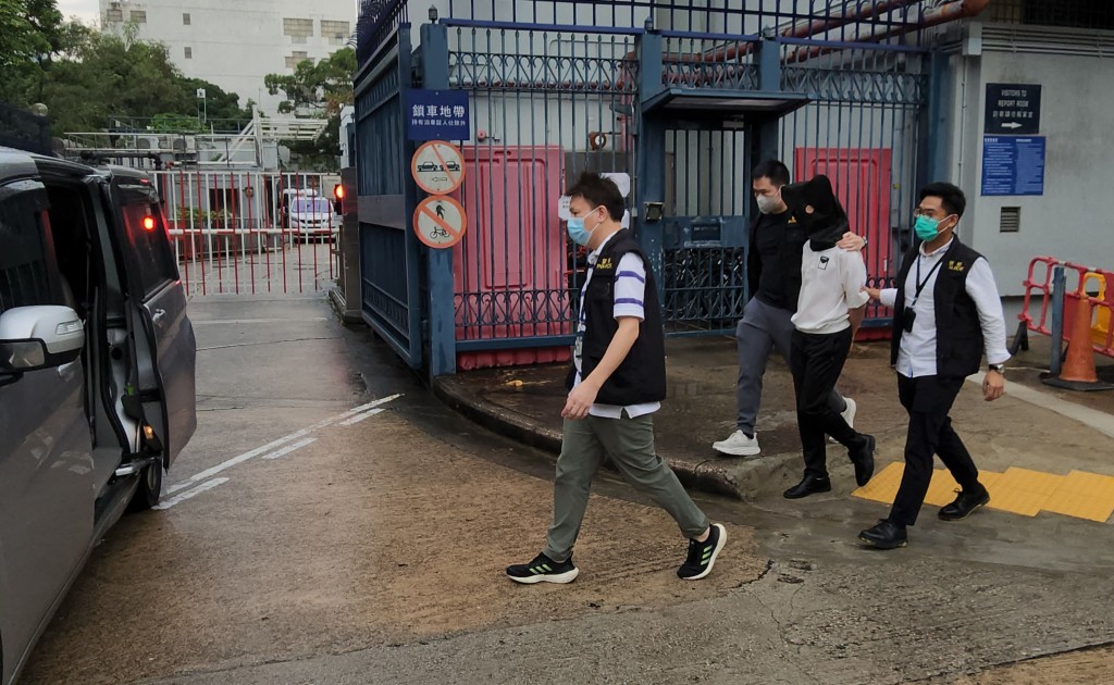國安處拘捕一名43歲男子，涉嫌「煽動意圖的相關罪行」及「刑事恐嚇」。