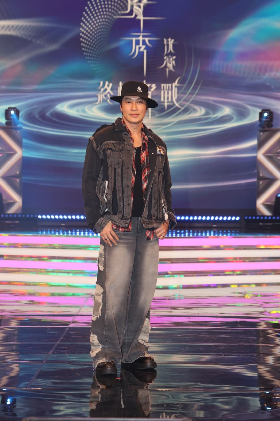 譚耀文笑稱早前覺得蕭凱恩有點鬆散,即提醒她。 譚耀文笑稱早前覺得蕭凱恩有點鬆散,即提醒她。