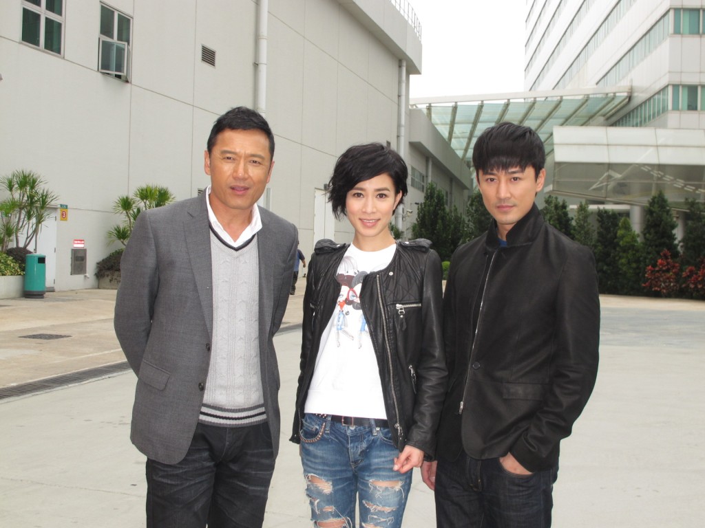 2014年，林峯、佘诗曼和苗侨伟合作TVB剧集《使徒行者》。
