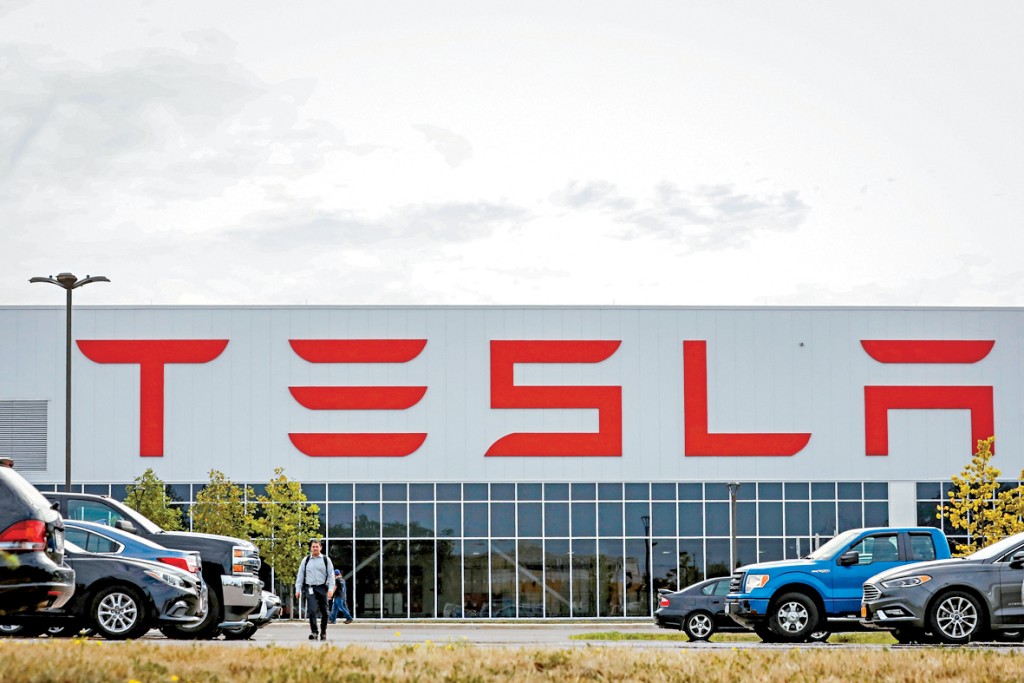 Tesla在周四及周五兩日累升近14%。