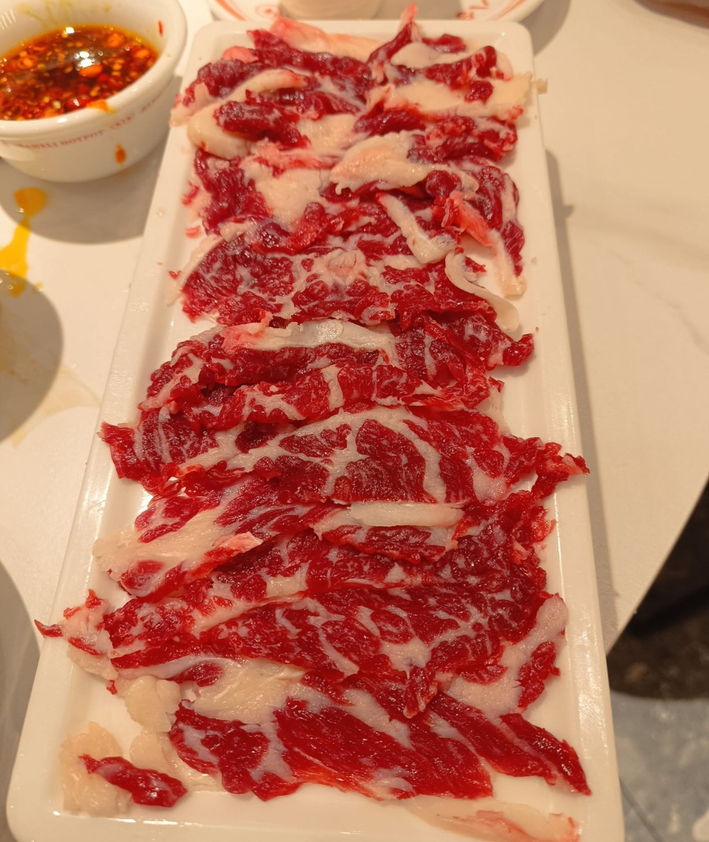牛肉肥瘦均勻（圖片來源：Facebook@深圳美食遊玩交流分享區）