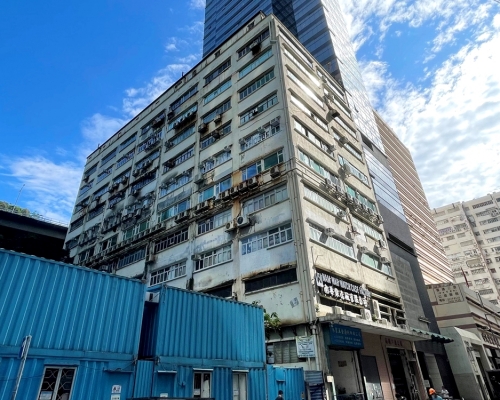 調查指逾半受訪企業欲設廠香港,但擔心香港沒有足夠的空間建立自動化生產線。資料圖片