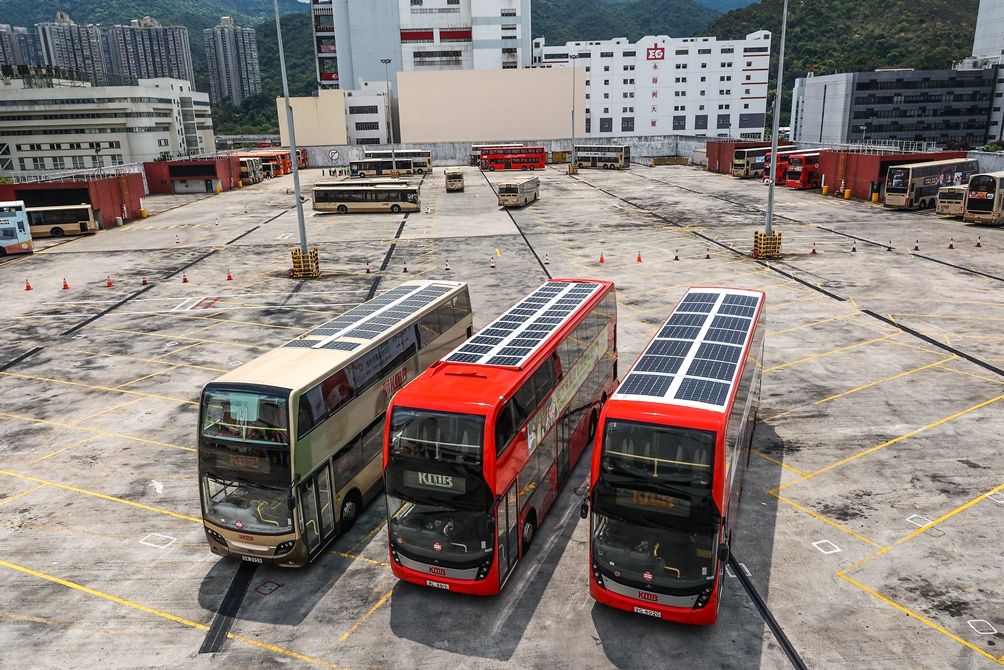 九巴目標在2040年在全綫雙層巴士配備自行研發車頂太陽能裝置。