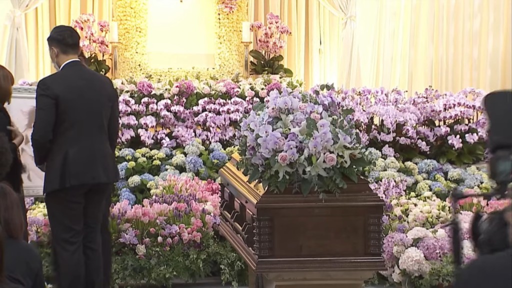 李玟（CoCo）的喪禮今早在香港殯儀館舉行。