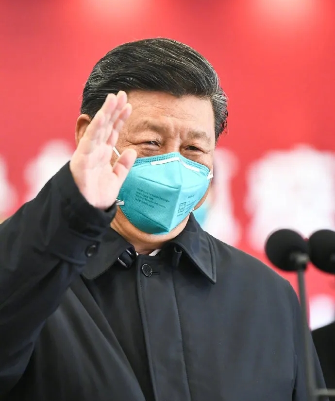 習近平抵達武漢並前往火神山醫院。人民日報圖片