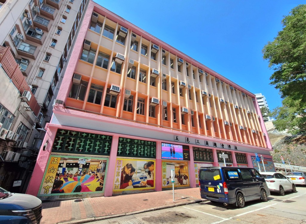 特首李家超母校五邑工商總會學校今年獲派0班。資料圖片