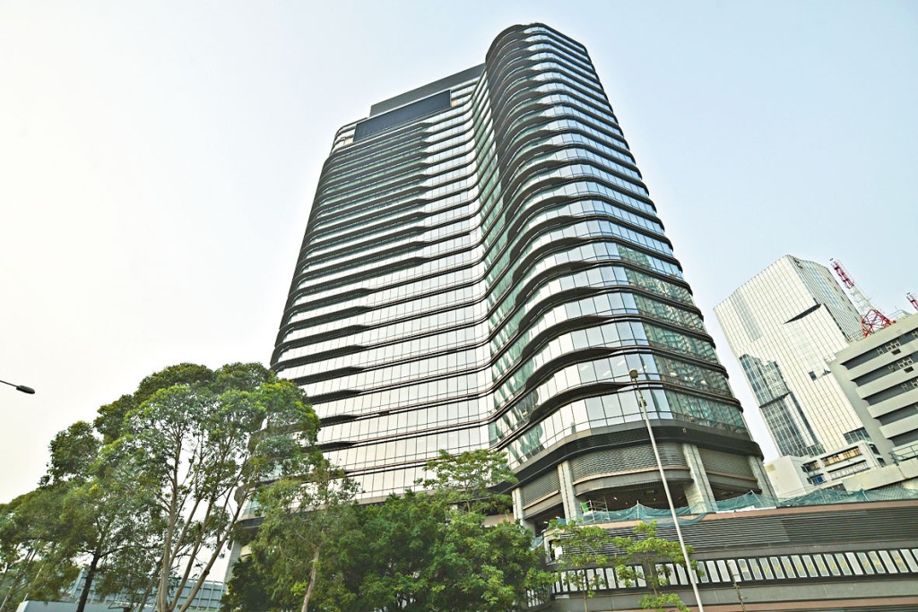 新世界以逾1.4亿沽出荔枝角道888号一篮子停车场。