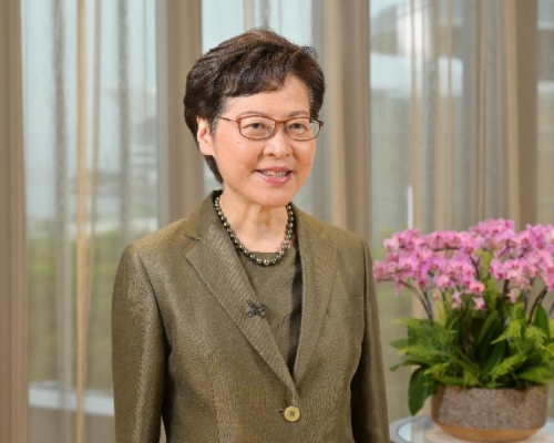 行政長官林鄭月娥在開幕環節透過視像致辭。政府新聞處
