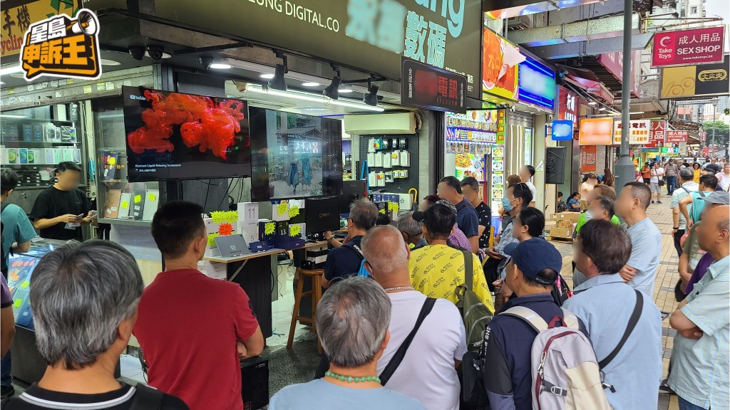 深水埗鸭寮街为其中一个侵权重灾区，很多店铺都有售卖电视解码器。
