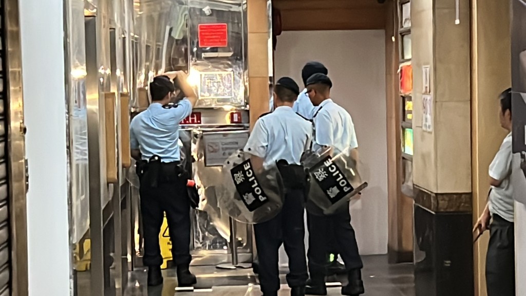 警员到场调查。资料图片