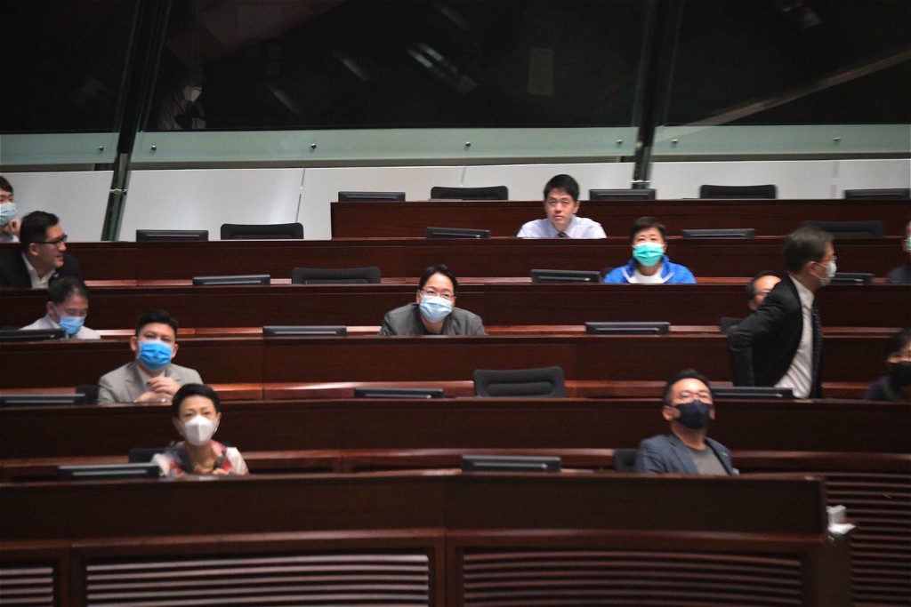 立法會通過任命張舉能為終審法院首席法官