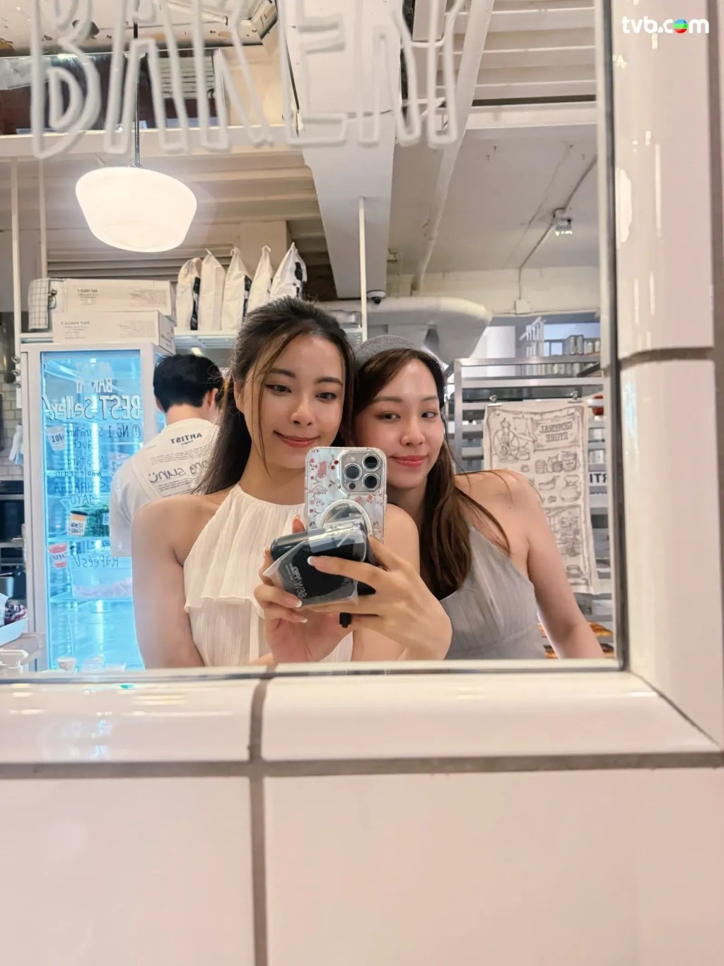 俞可程與家姐感情好。 俞可程與家姐感情好。
