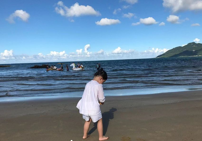 小玥兒太可愛。