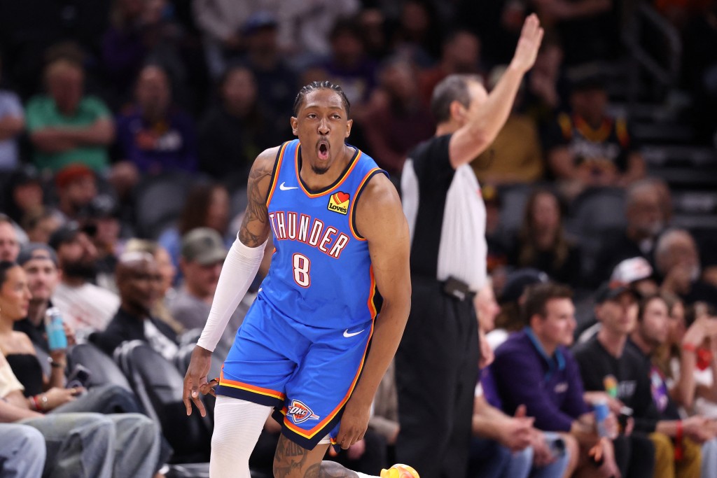 「二哥」謝倫威廉斯復出鬥76人。AFP