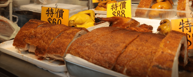 老闆期望顧客食得開心,再回頭斬料。 老闆期望顧客食得開心,再回頭斬料。