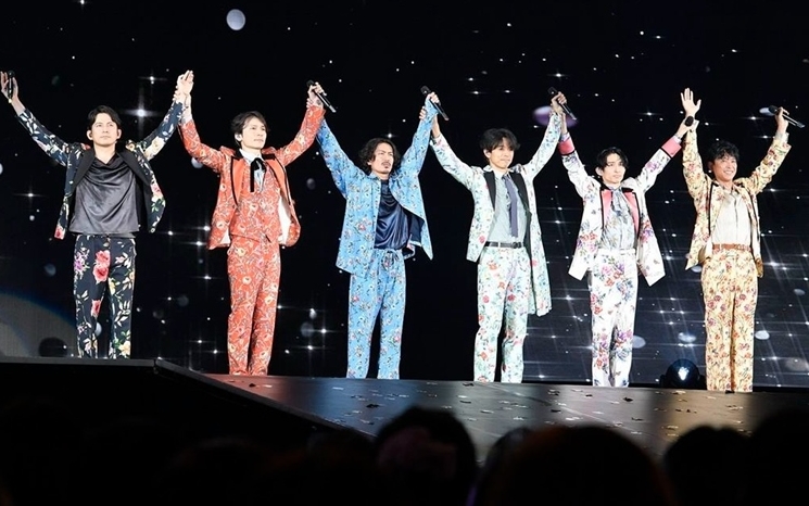 V6昨晚舉行最後一場演唱會,唱足41首歌。