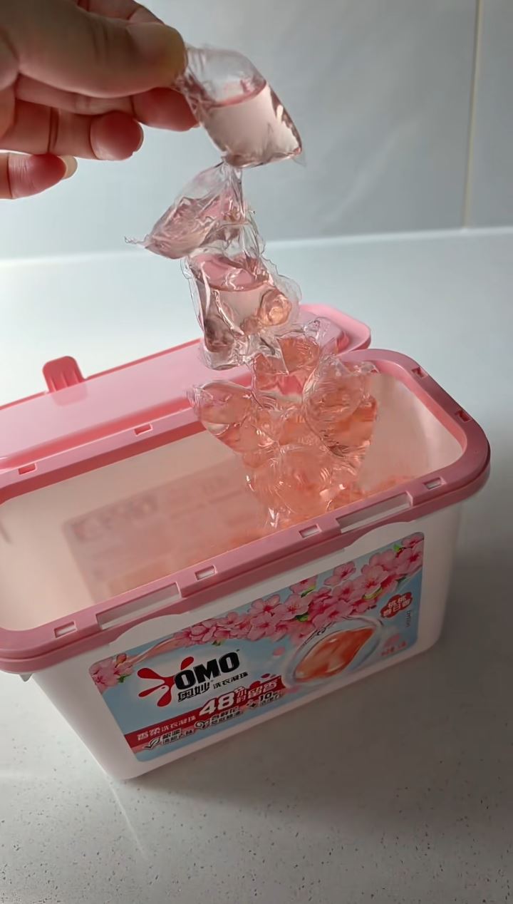 洗衣凝珠使用不當隨時會造成家居危險。小紅書