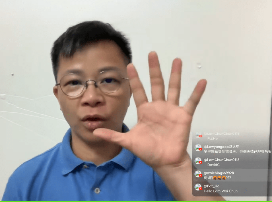 潘小文於直播中大爆梅媽於離世前，未被告知梅艷芳骨灰被盜的事。