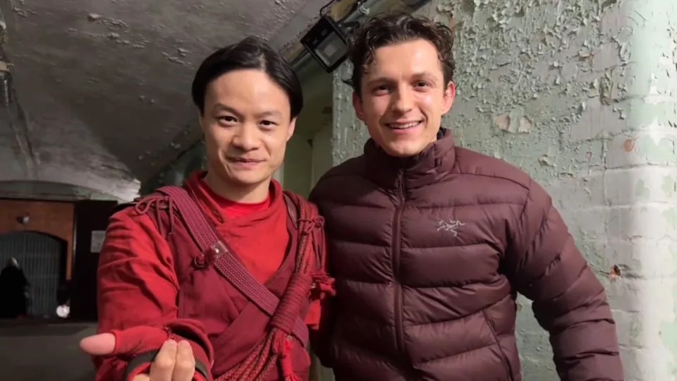 河南动作演员王壮壮在《蜘蛛侠：英雄重生》，担任Tom Holland的替身。微博