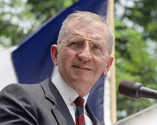 曾两度参选美国总统富商佩罗病逝享年89岁。AP资料图片