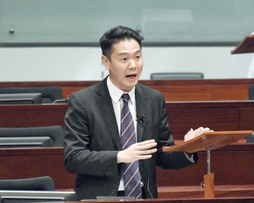 周浩鼎指,政府應與迪士尼磋商。資料圖片