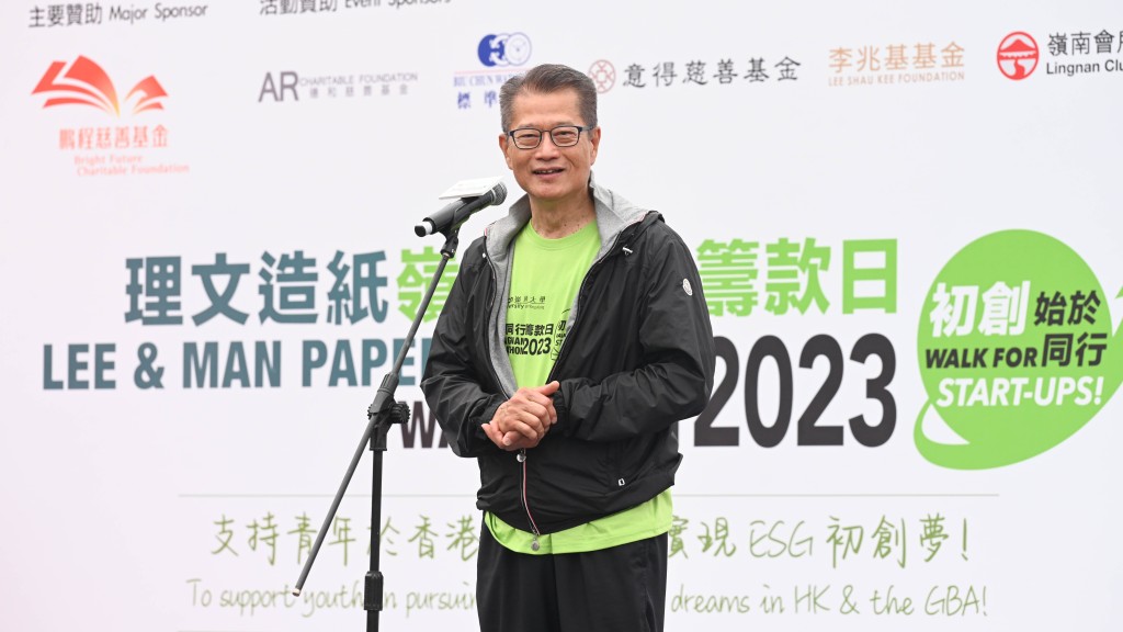 陳茂波鼓勵年青人把握青春的力量在香港發展初創,形容香港有很不錯的創業環境,政府會提供機會。政府新聞網