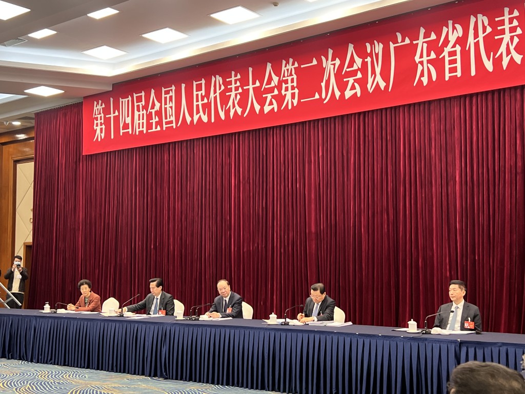 黄志豪称珠三角优势是制造业，要用好横琴平台，促进香港、澳门、横琴的现代农业。郭咏欣摄
