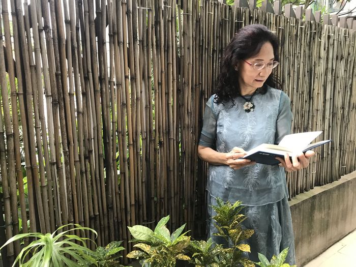 嚴吳嬋霞是著名兒童文學作家。