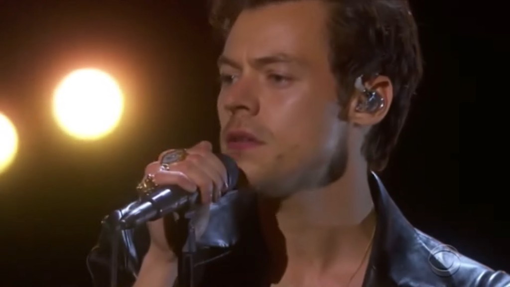 Harry Styles獻唱《Watermelon Sugar》。