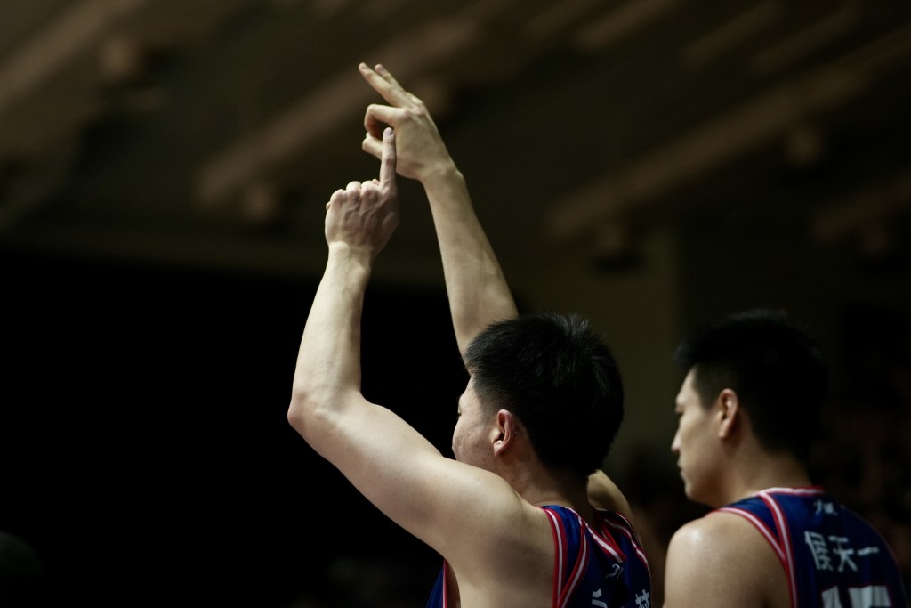 NBL季后赛总决赛Game4，香港金牛主场迎战安徽文⼀。 刘骏轩摄