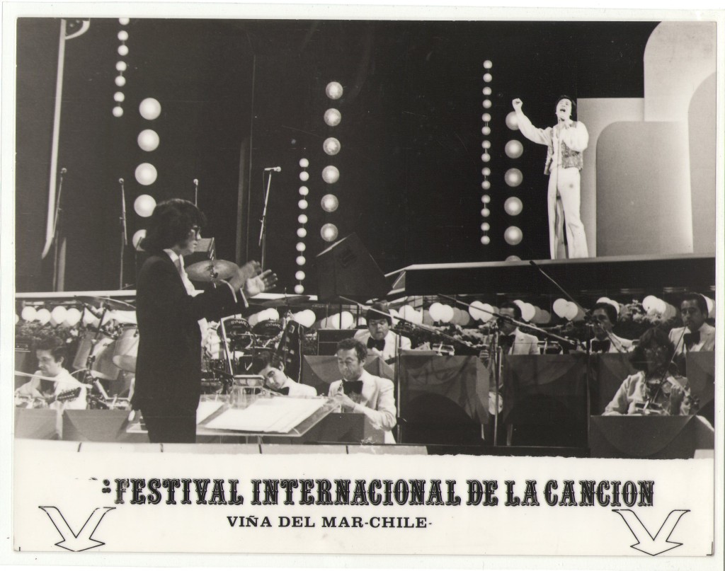 葉振棠1980年在智利演出。
