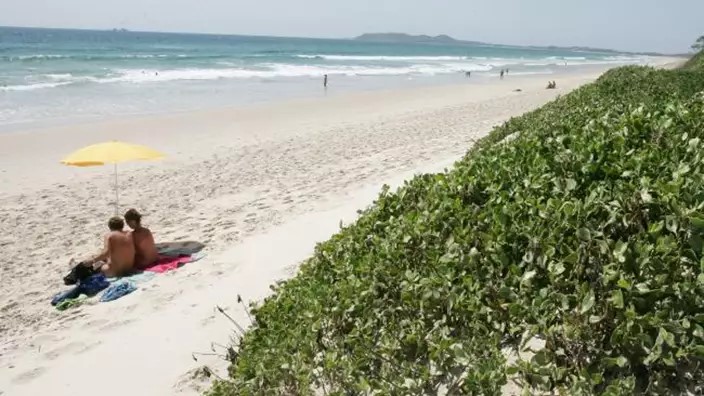 Tyagarah Beach是澳洲著名天體沙灘。